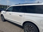 2019 Navigator L Thumbnail 18