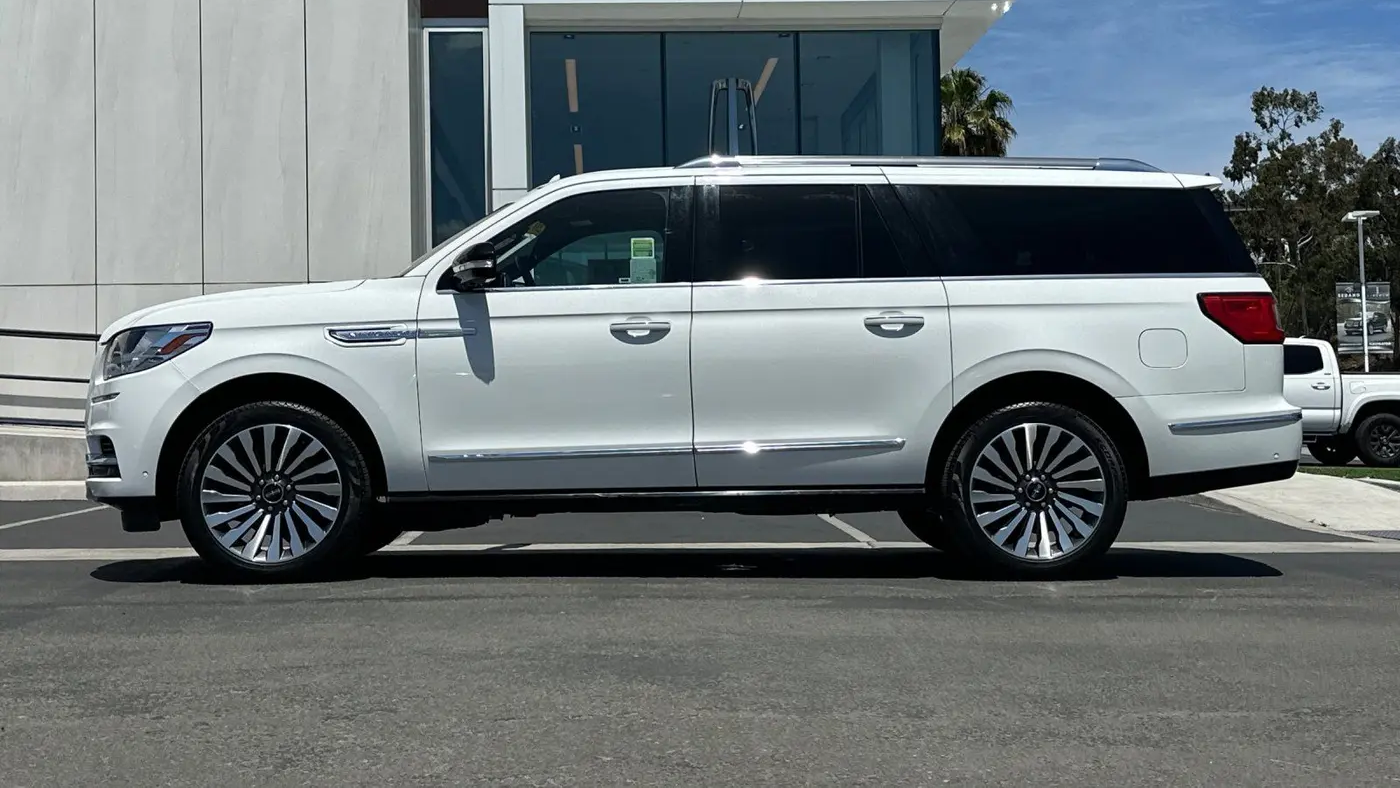 2021 Lincoln Navigator L Reserve