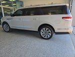 2022 Navigator L Thumbnail 4