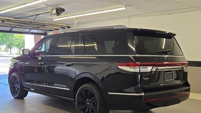 2022 Lincoln Navigator L Reserve