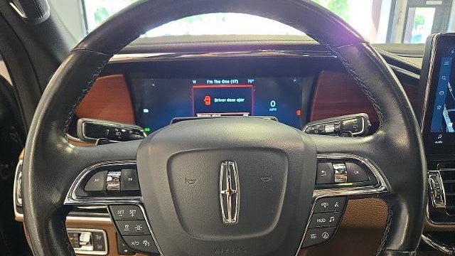 2022 Lincoln Navigator L Reserve