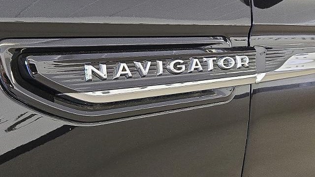 2022 Lincoln Navigator L Reserve