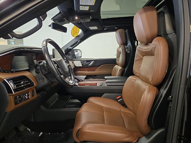 2022 Lincoln Navigator - $61,999