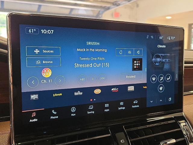 2022 Lincoln Navigator - $61,999