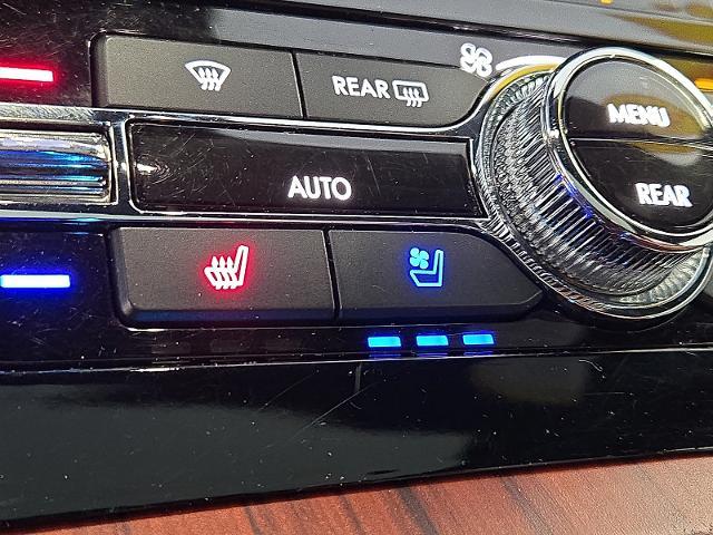 2022 Lincoln Navigator - $61,999