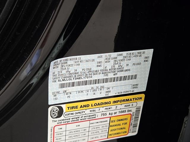 2022 Lincoln Navigator - $61,999