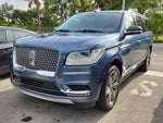 2018 Navigator L Thumbnail 3