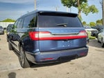 2018 Navigator L Thumbnail 4