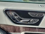 2018 Navigator L Thumbnail 18