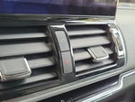 2018 Navigator L Thumbnail 27