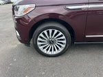 2018 Navigator L Thumbnail 8