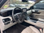 2018 Navigator L Thumbnail 12
