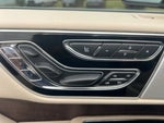 2018 Navigator L Thumbnail 26
