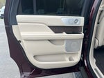 2018 Navigator L Thumbnail 28