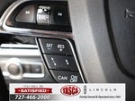 2020 Navigator L Thumbnail 28
