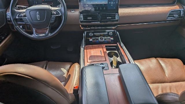 2022 Lincoln Navigator L Reserve