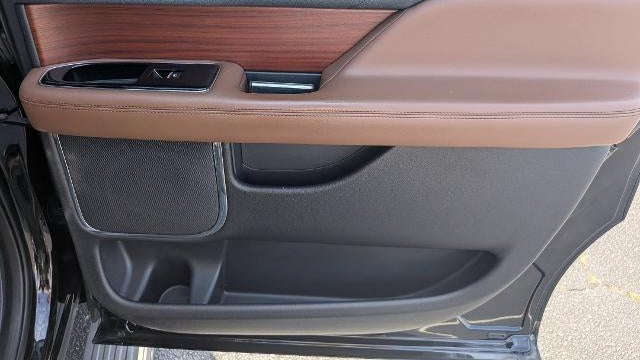2022 Lincoln Navigator L Reserve