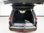 2022 Navigator L Thumbnail 20