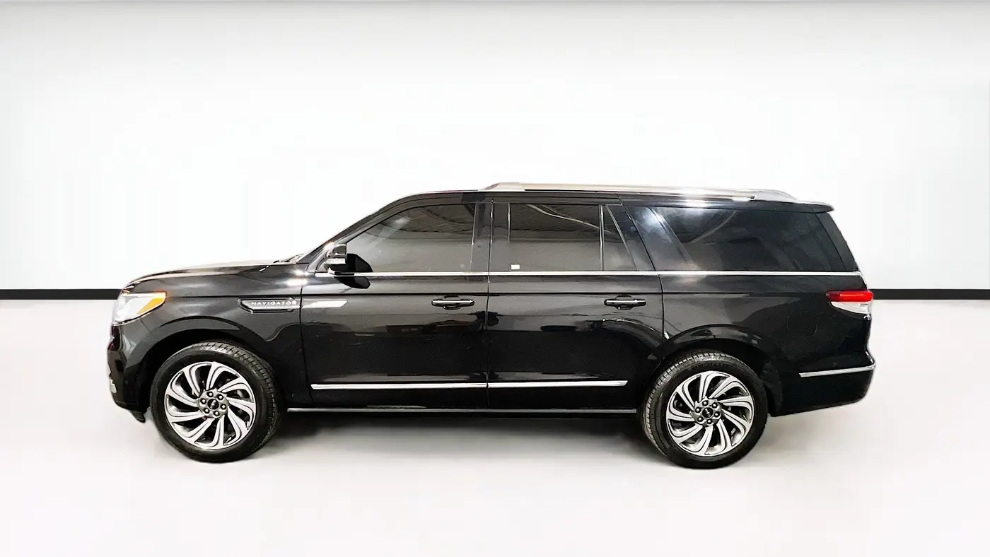 2022 Lincoln Navigator L Reserve