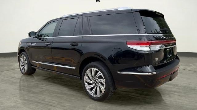 2022 Lincoln Navigator L Reserve