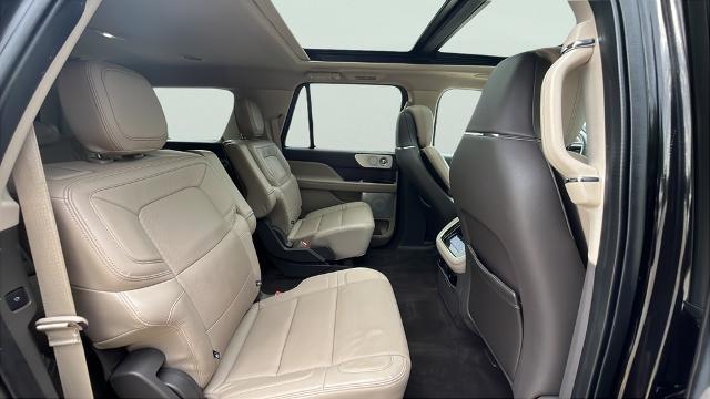 2022 Lincoln Navigator L Reserve