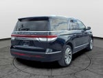 2022 Navigator L Thumbnail 7