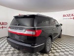 2018 Navigator L Thumbnail 14
