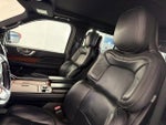2018 Navigator L Thumbnail 26