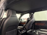 2018 Navigator L Thumbnail 32