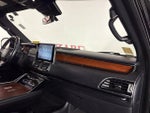 2018 Navigator L Thumbnail 37