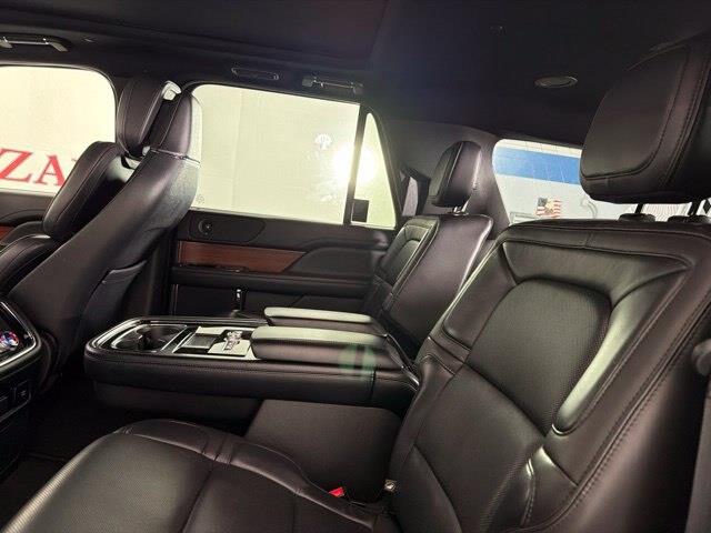 2018 Lincoln Navigator - $24,000
