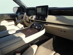 2019 Navigator L Thumbnail 30