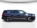 2021 Navigator L Thumbnail 5