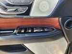 2021 Navigator L Thumbnail 24
