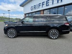 2022 Navigator L Thumbnail 8