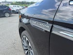 2022 Navigator L Thumbnail 9