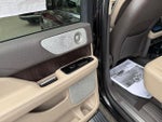 2022 Navigator L Thumbnail 22