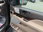 2022 Navigator L Thumbnail 29