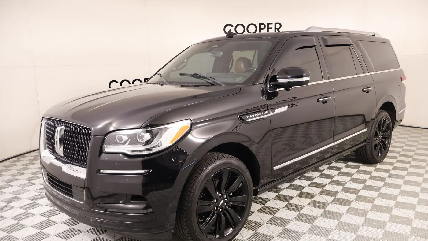 2022 Lincoln Navigator L Reserve
