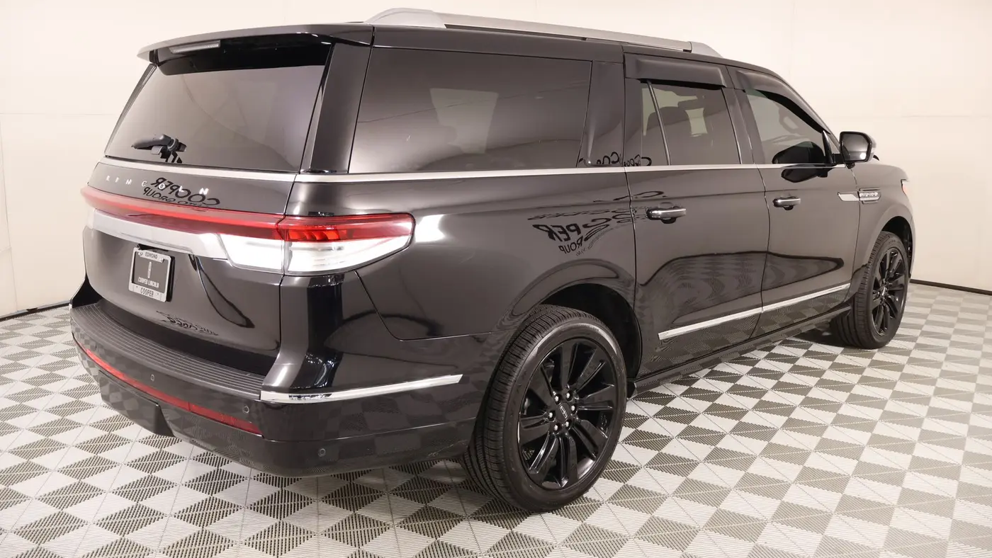 2022 Lincoln Navigator L Reserve