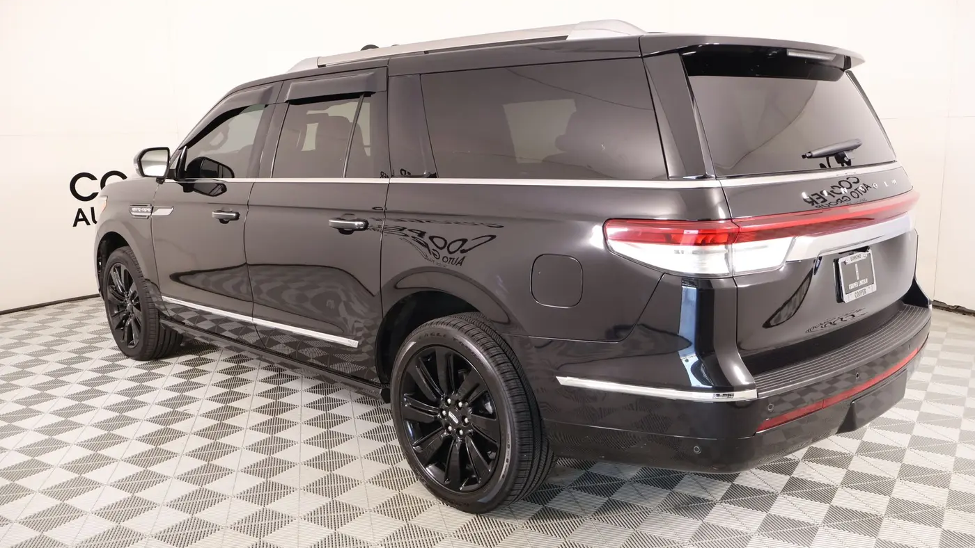 2022 Lincoln Navigator L Reserve