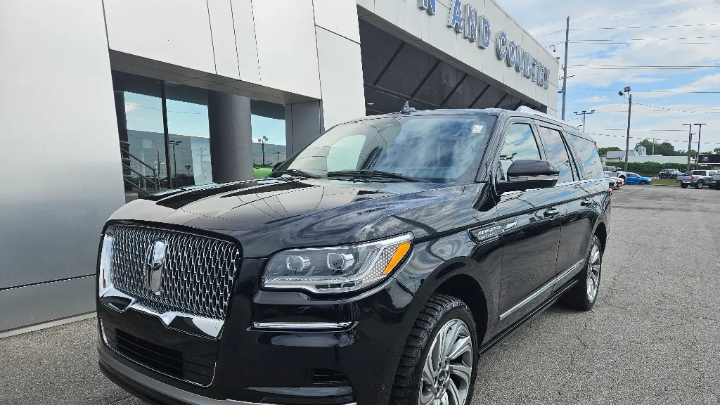 Preowned 2022 Lincoln Navigator L Reserve for Sale