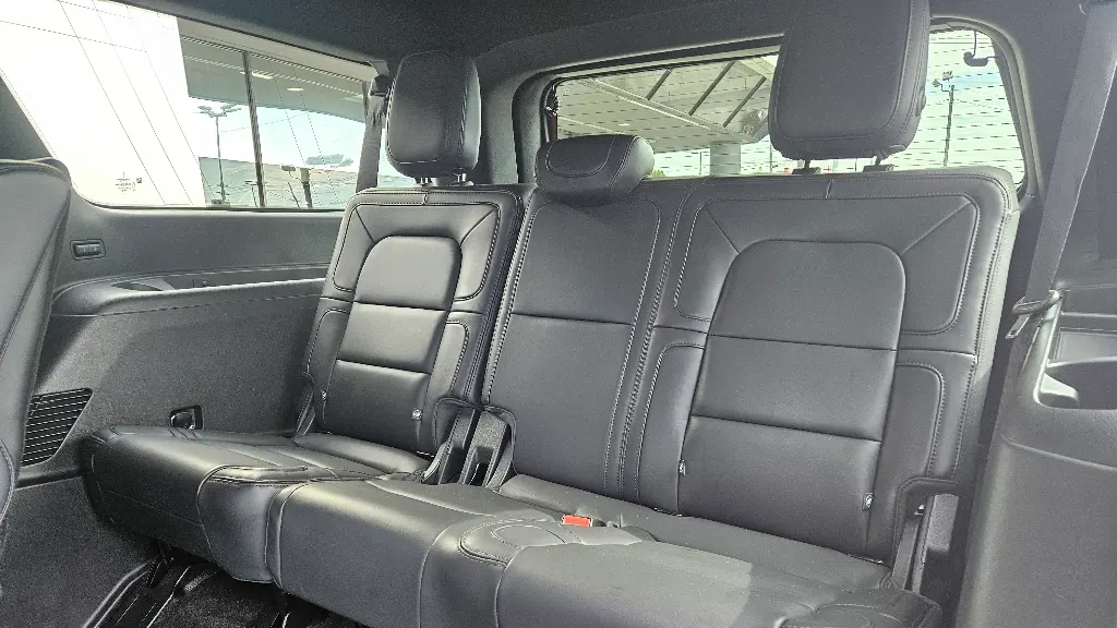 2022 Lincoln Navigator L Reserve