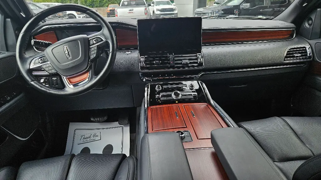 2022 Lincoln Navigator L Reserve