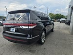 2022 Navigator L Thumbnail 6