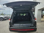 2022 Navigator L Thumbnail 12