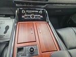 2022 Navigator L Thumbnail 26