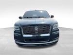 2022 Navigator L Thumbnail 2