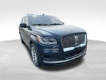 2022 Navigator L Thumbnail 3