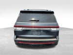 2022 Navigator L Thumbnail 6